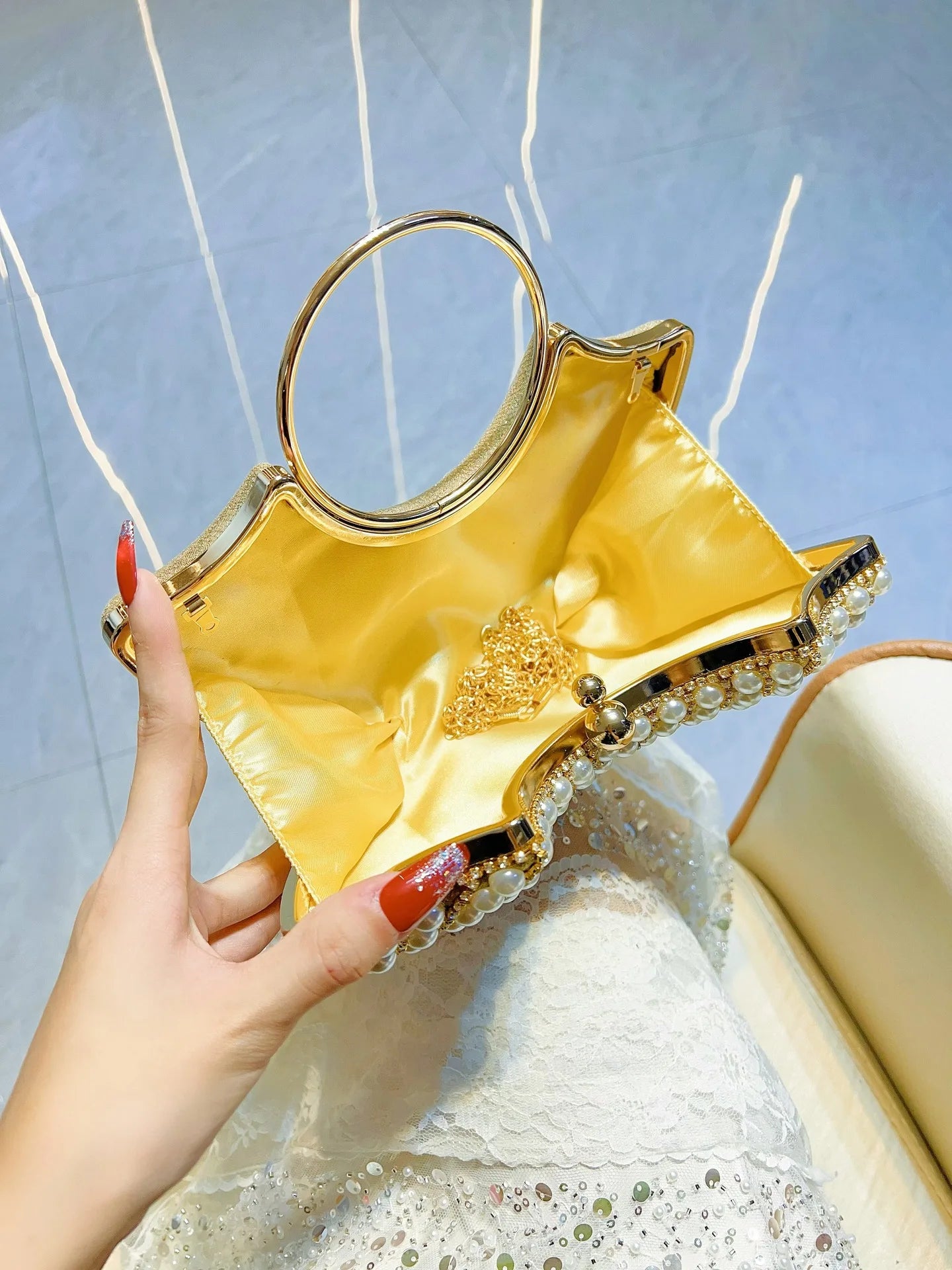 Luxurious Design Sparkling Banquet Clutch Bag Fashion Pearl inlay Wedding Handbag Lady Chain Shoulder Bag New Clutch Purse