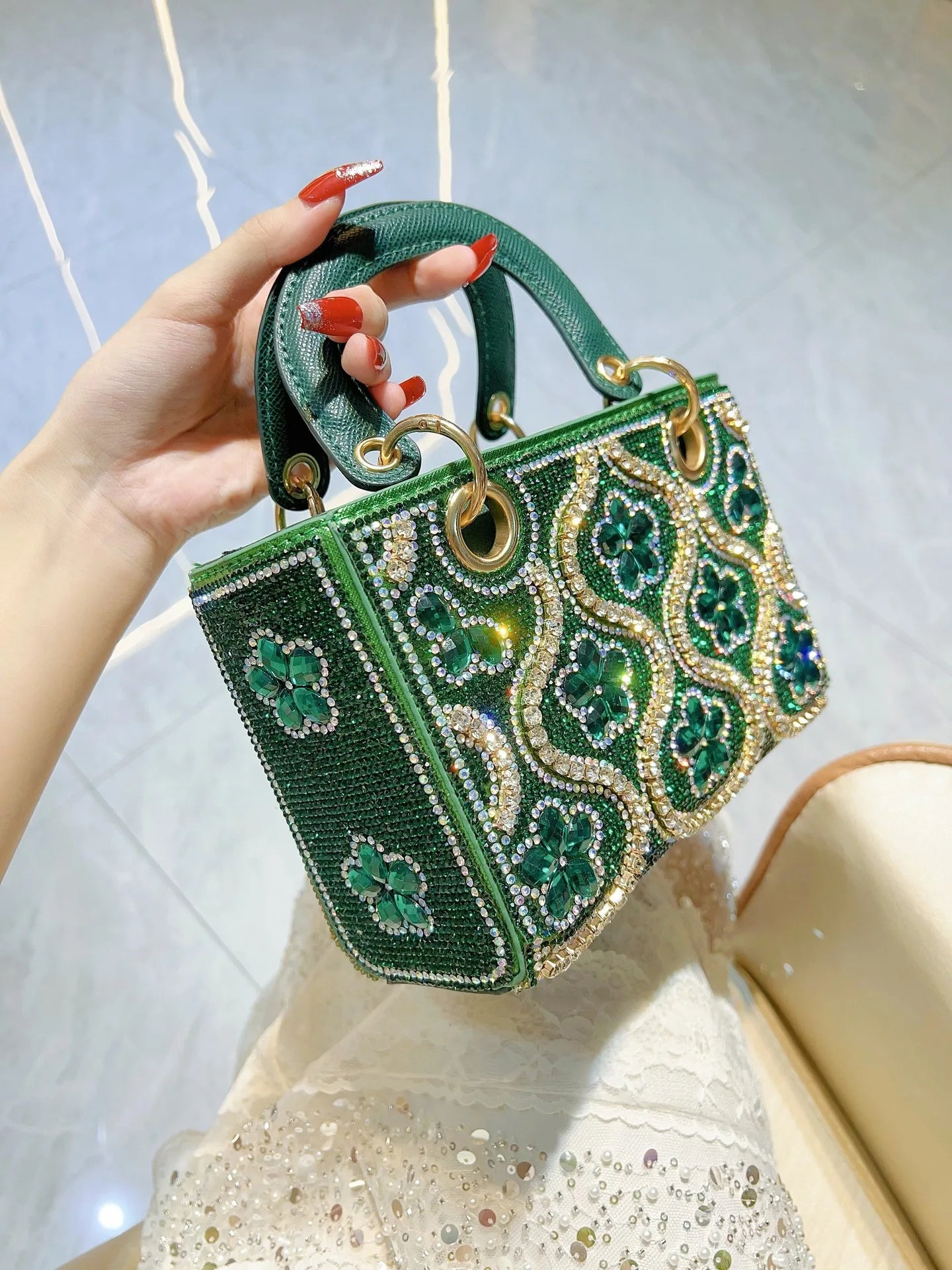 Handmade Light Luxury Women Evening Bag Handbag Shoulder Crossbody Dinner Bag shiney Diamond Decoration Fashion Women Party Bag