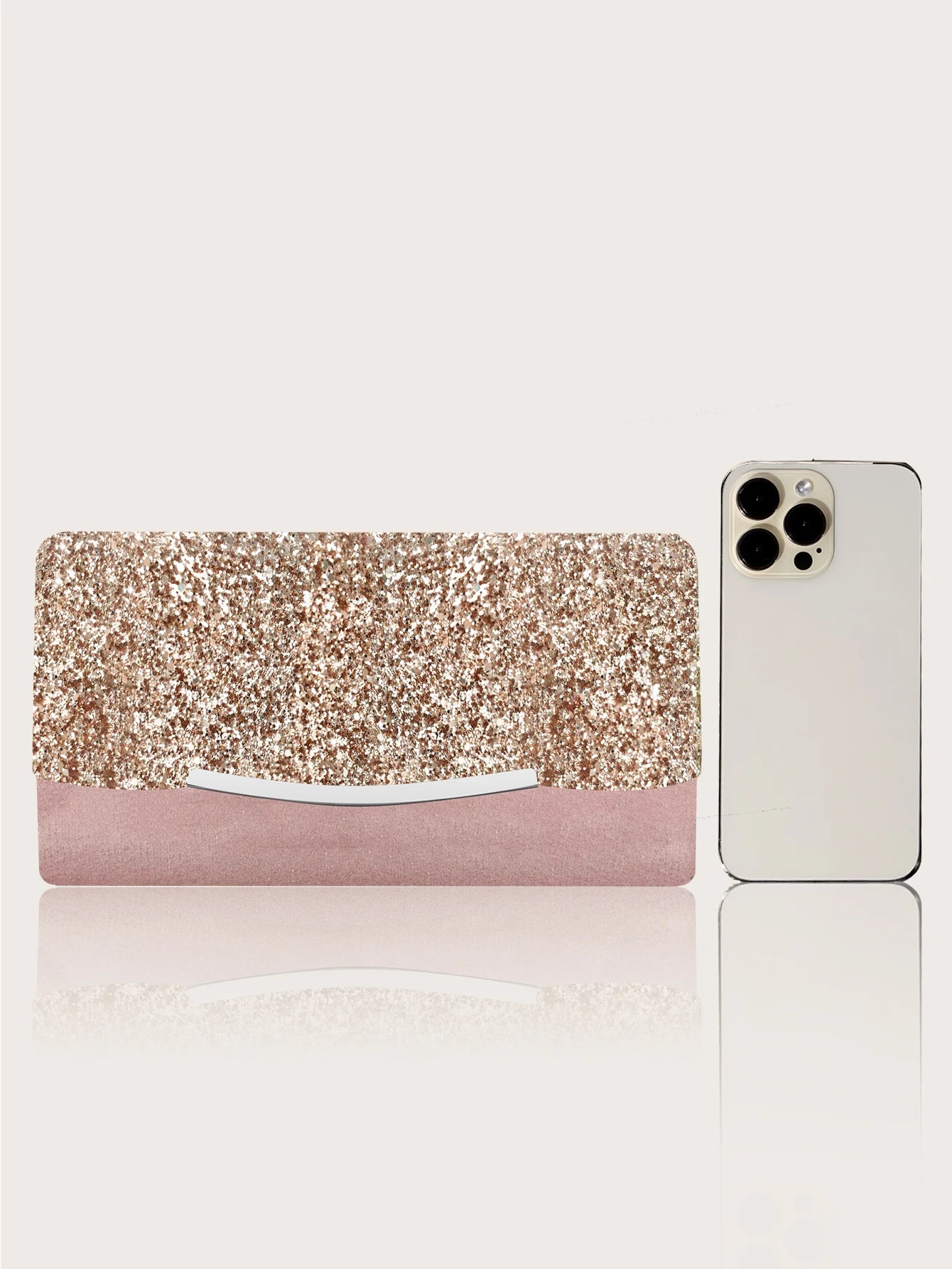 Romantic and stylish sequined women&