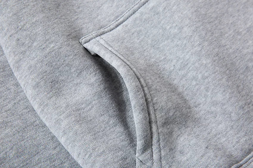 New hooded sports hoodie + 2 sets of sweatpants, fashion printed autumn and winter men&