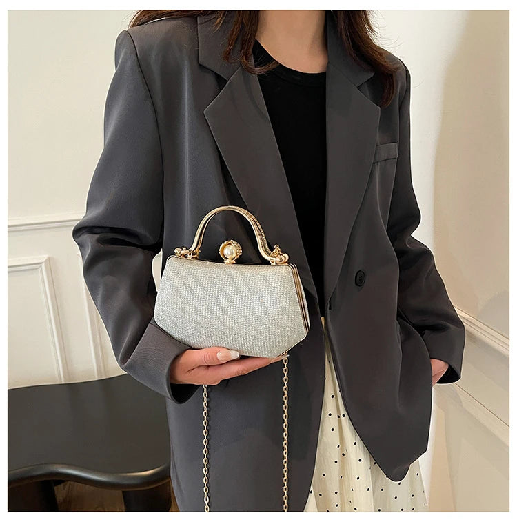 Solid Color Versatile Evening Bags Chains Hasp 2025 New High Quality Bags for Women Personality Simple Crossbody Bags