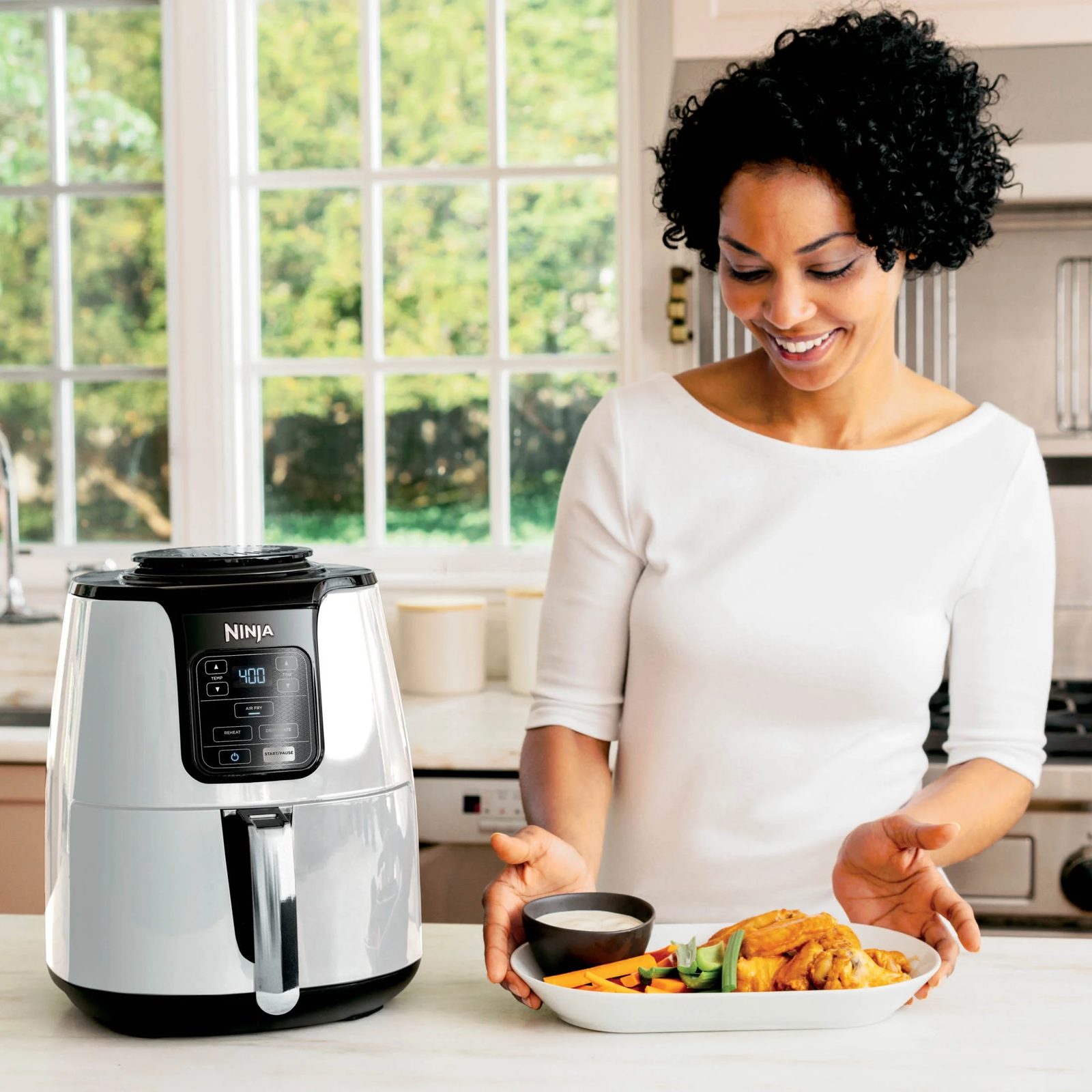 4Qt Air Fryer, Nonstick Basket with Crisper Plate, 1550 Watts, White