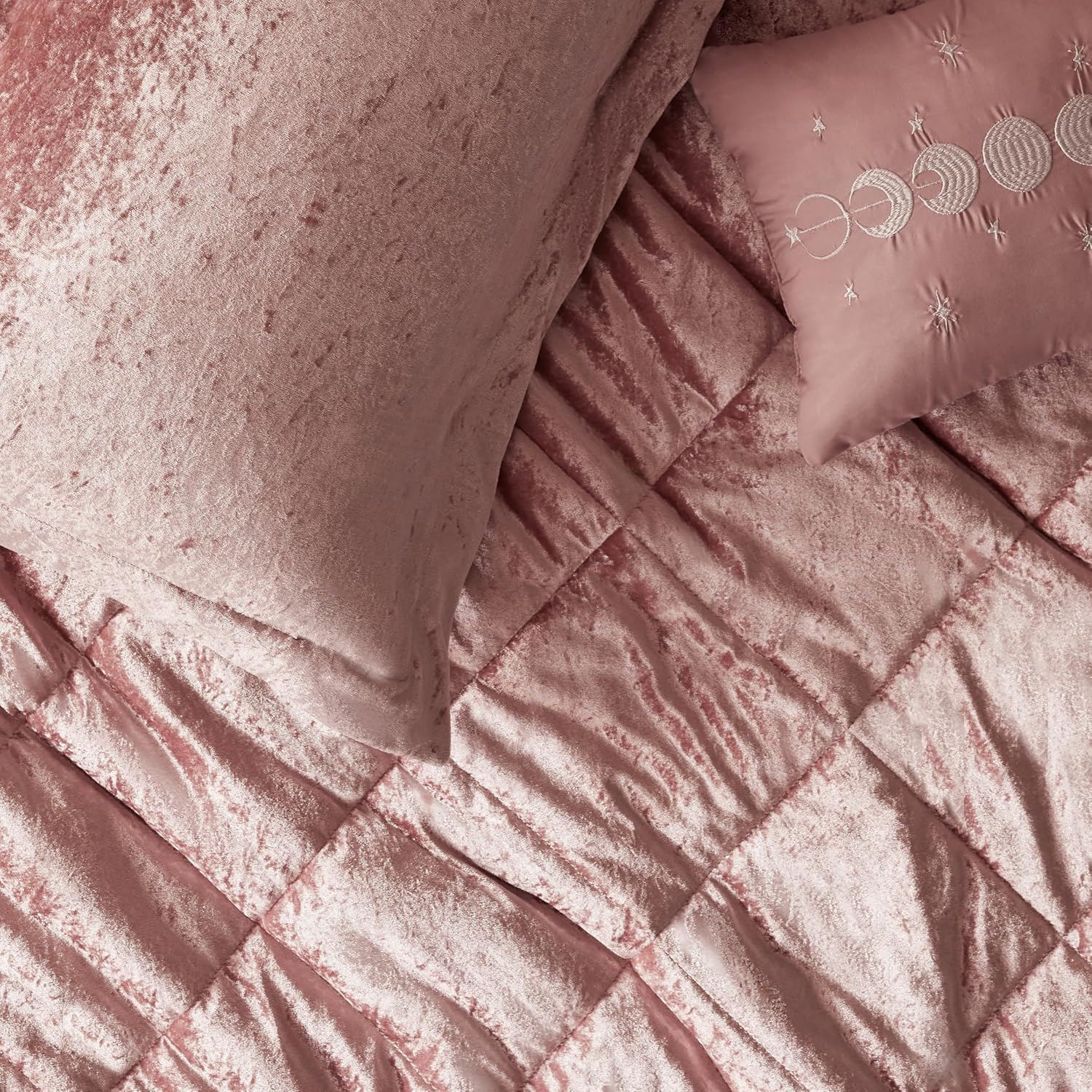 Felicia Luxe Comforter Velvet Lush Double Sided Diamond Quilting, Modern All Sea