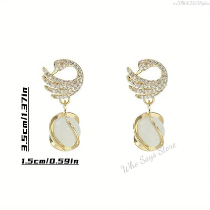 New Fashion Fine Swan Earrings Women Stainless Steel Earrings Temperament High Q