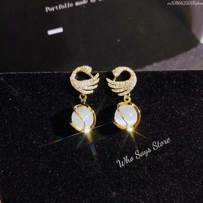New Fashion Fine Swan Earrings Women Stainless Steel Earrings Temperament High Q
