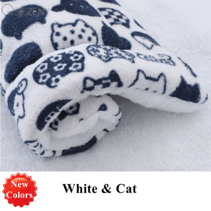 Luxury Thickened Flannel Pet Blanket for Dogs and Cats - Cozy Sleep Mat