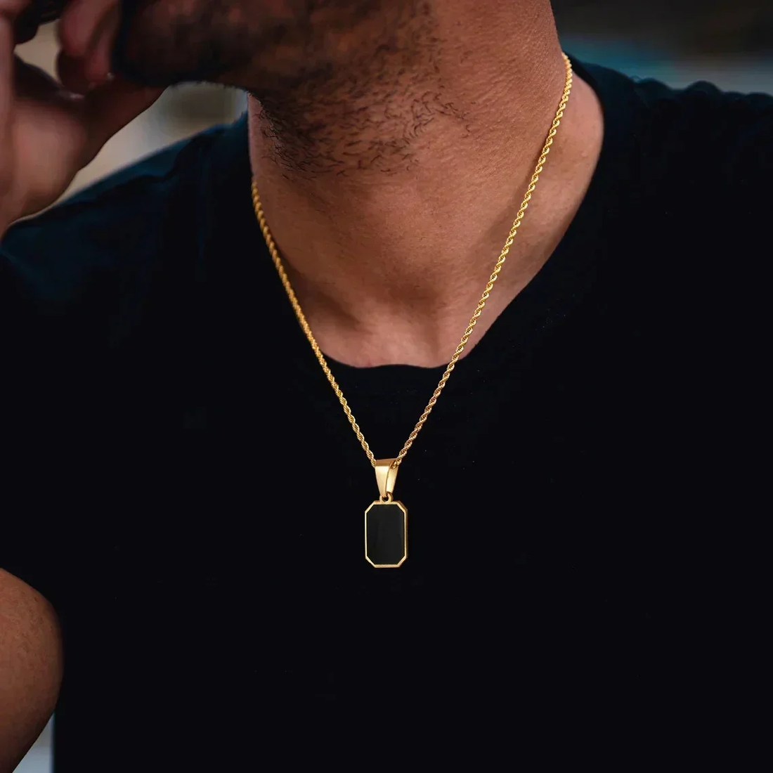 2024 New Gold Color Mens Geometric Square Necklaces for Men Black Enamel Rectang