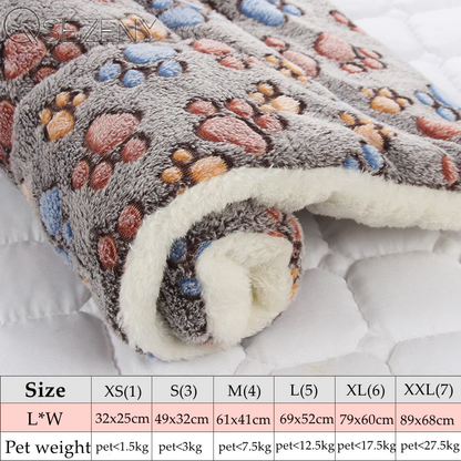 Luxury Thickened Flannel Pet Blanket for Dogs and Cats - Cozy Sleep Mat
