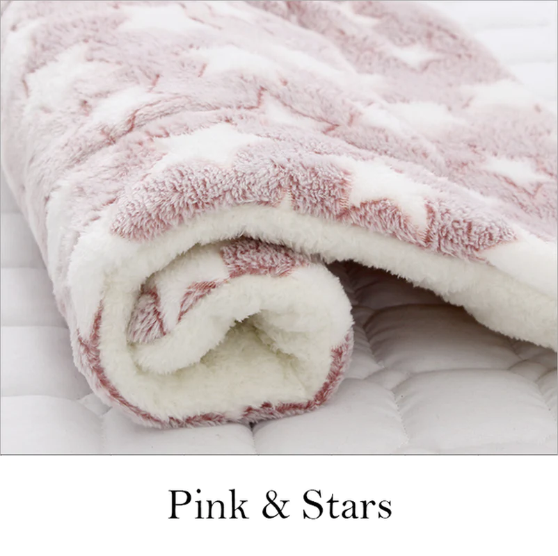 Luxury Thickened Flannel Pet Blanket for Dogs and Cats - Cozy Sleep Mat
