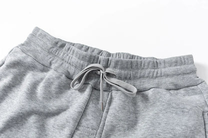 New hooded sports hoodie + 2 sets of sweatpants, fashion printed autumn and winter men&