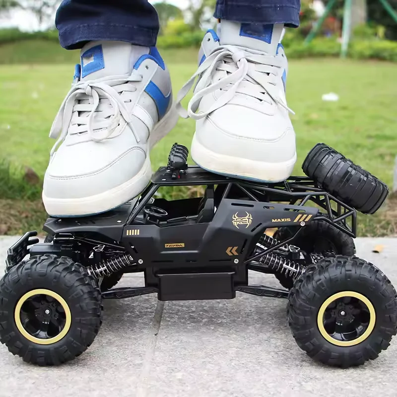 1/12 4WD RC Off-Road Truck - Durable All-Terrain High-Speed Remote Control Vehic