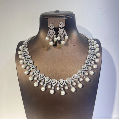 Fashion round Choker Heart Shape Design Pearl Necklace for Women Wedding Bridal 