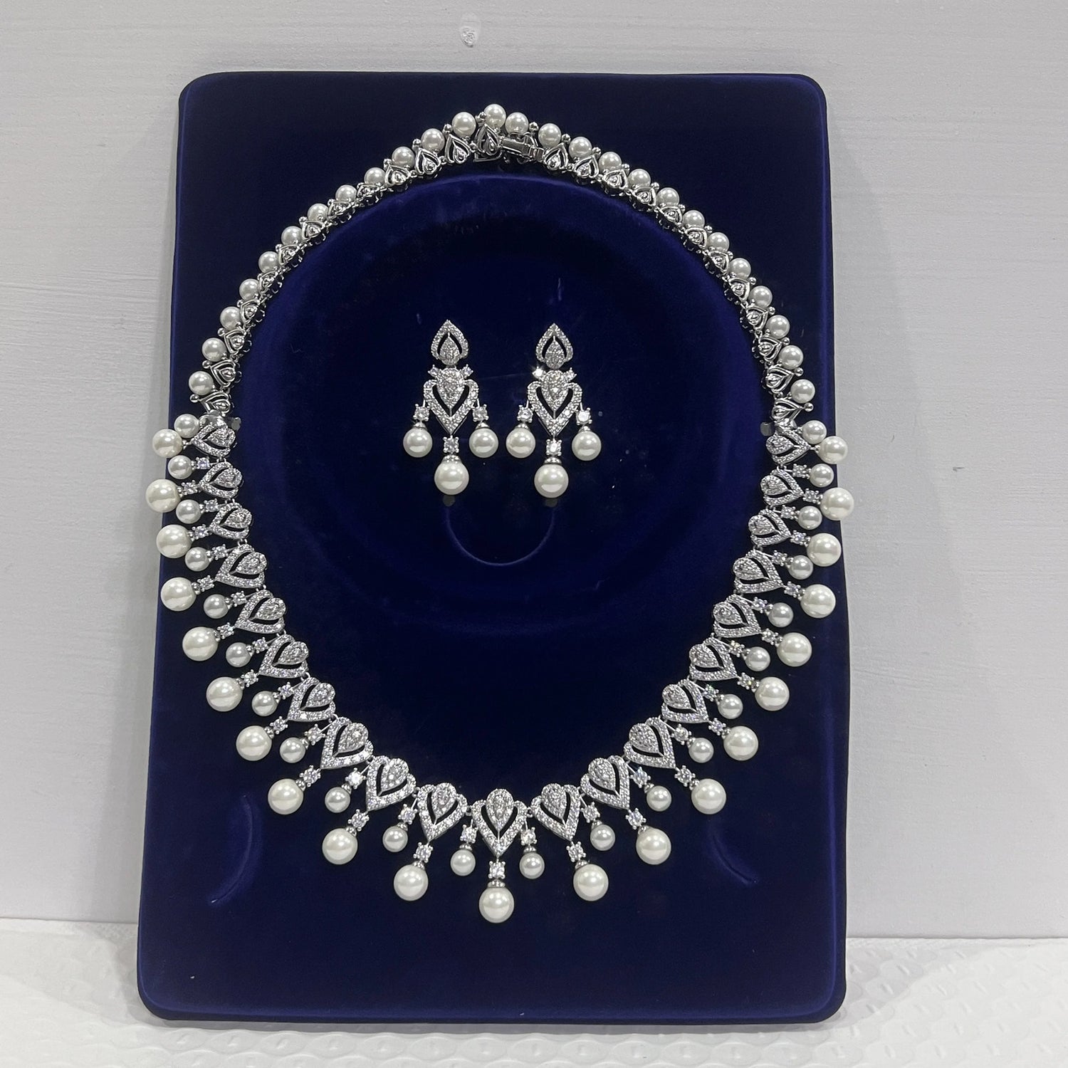 Fashion round Choker Heart Shape Design Pearl Necklace for Women Wedding Bridal 