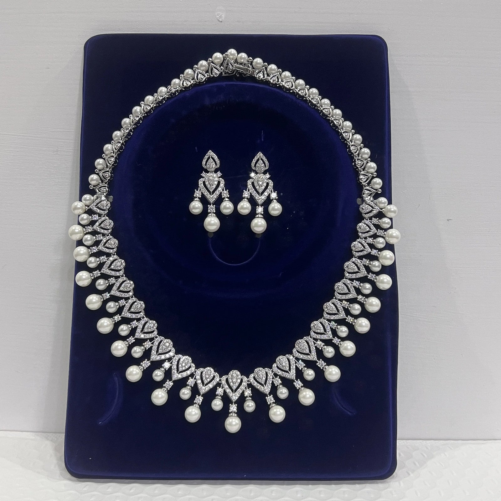 Fashion round Choker Heart Shape Design Pearl Necklace for Women Wedding Bridal 