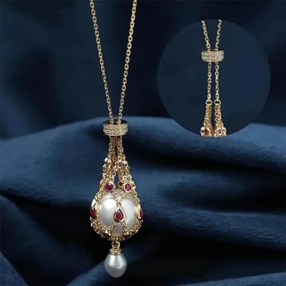 Elegant Pearl Lavalier Pendant Necklace with Metal Braided Mesh Design