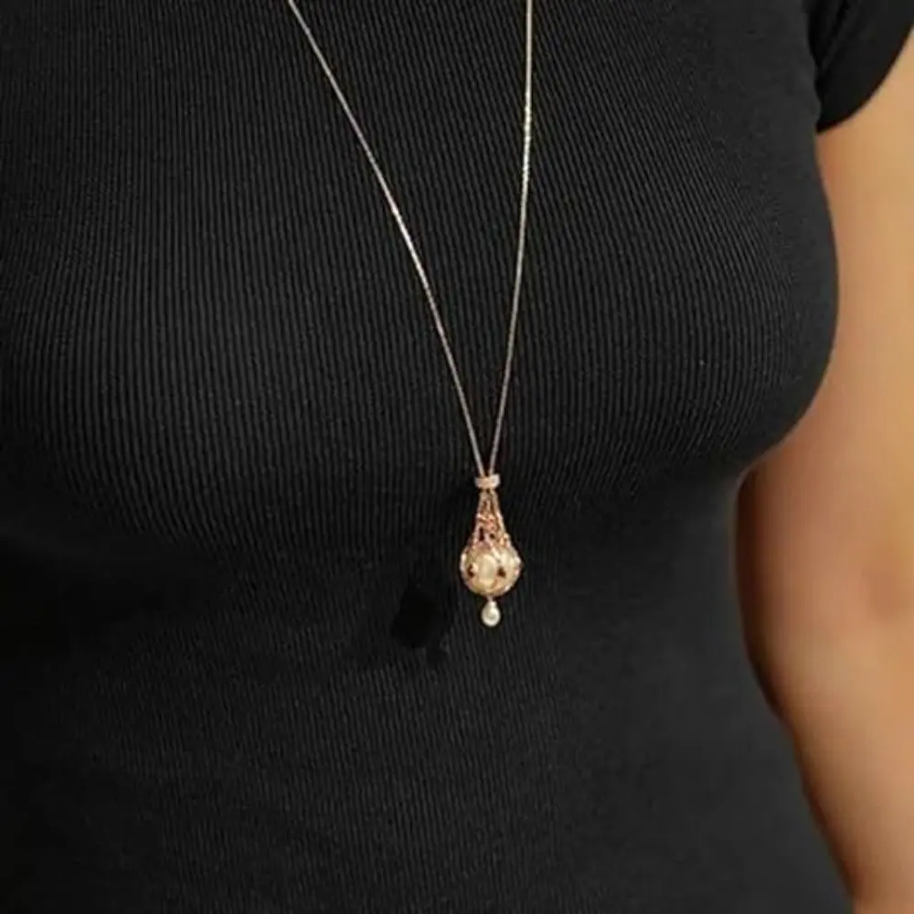 Elegant Pearl Lavalier Pendant Necklace with Metal Braided Mesh Design