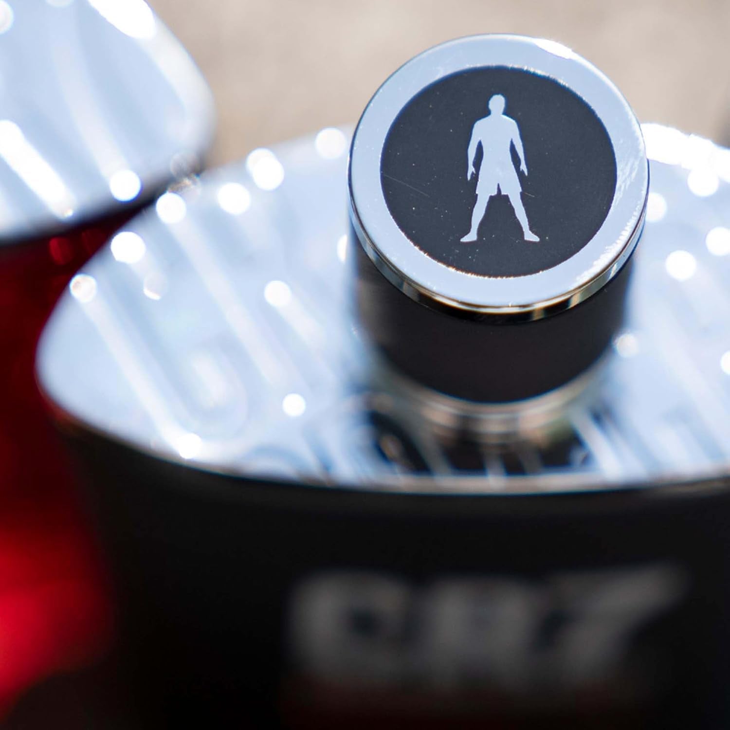 CR7 Game on - Aromatic Fragrance for Men - Woody and Alluring Scent - Tropical and Dense Essence - a Dark and Sophisticated Aesthetic - Bold and Long Wearing - 50 Ml EDT Spray.